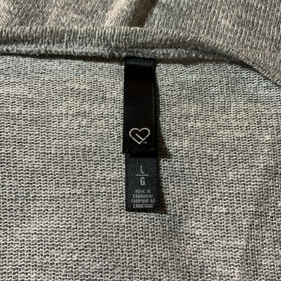 LIVE LOVE DREAM-women’s gray/sequins decor heart rayon blend long sleeve sweater - Picture 5 of 10